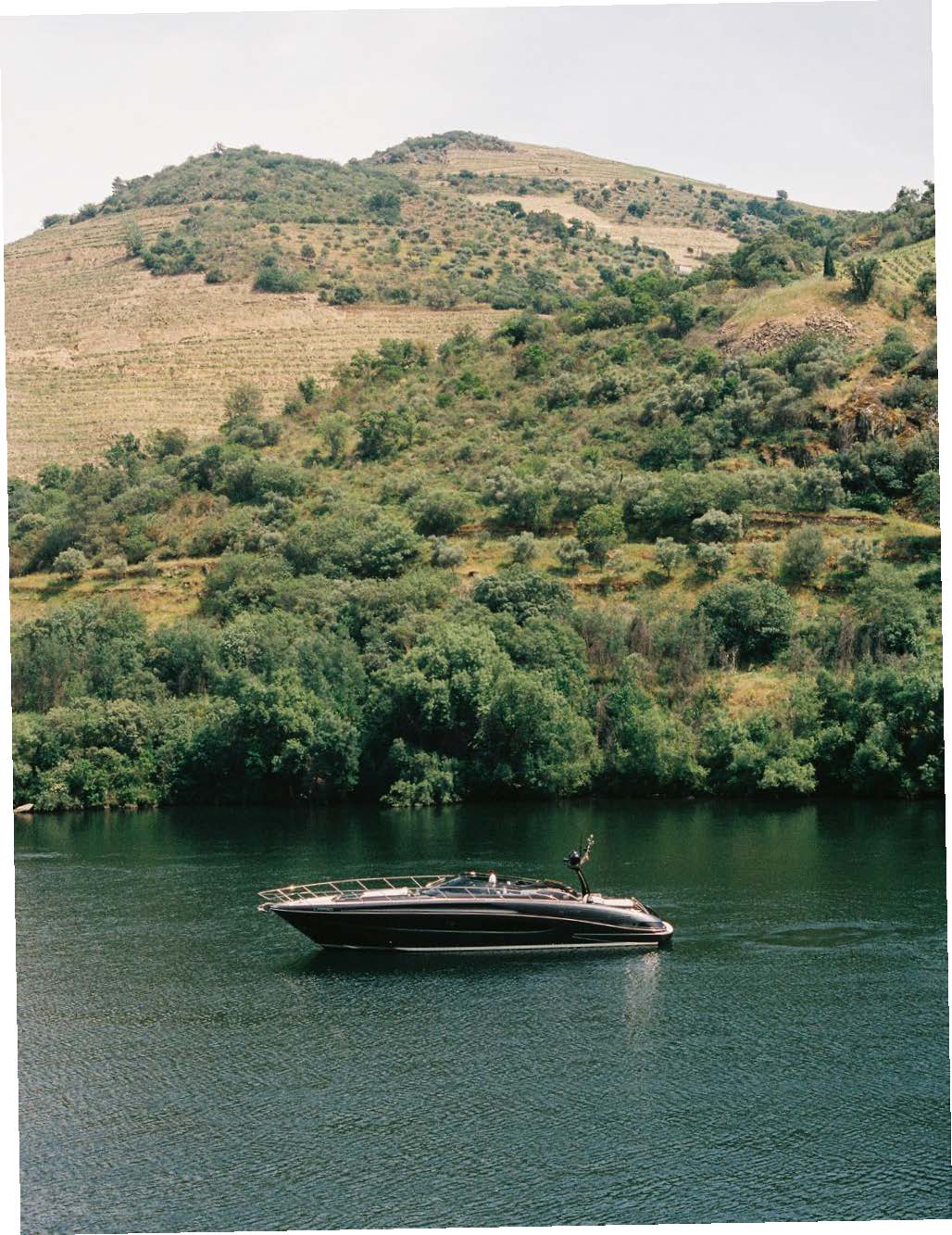 LARGO yacht charter 4