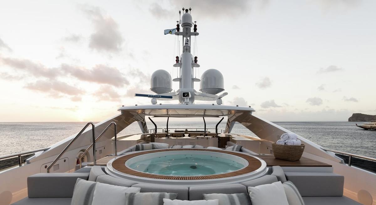 LAURENTIA yacht charter 2