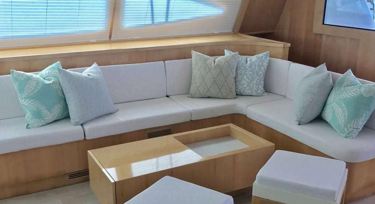 LAYSAN yacht charter 4