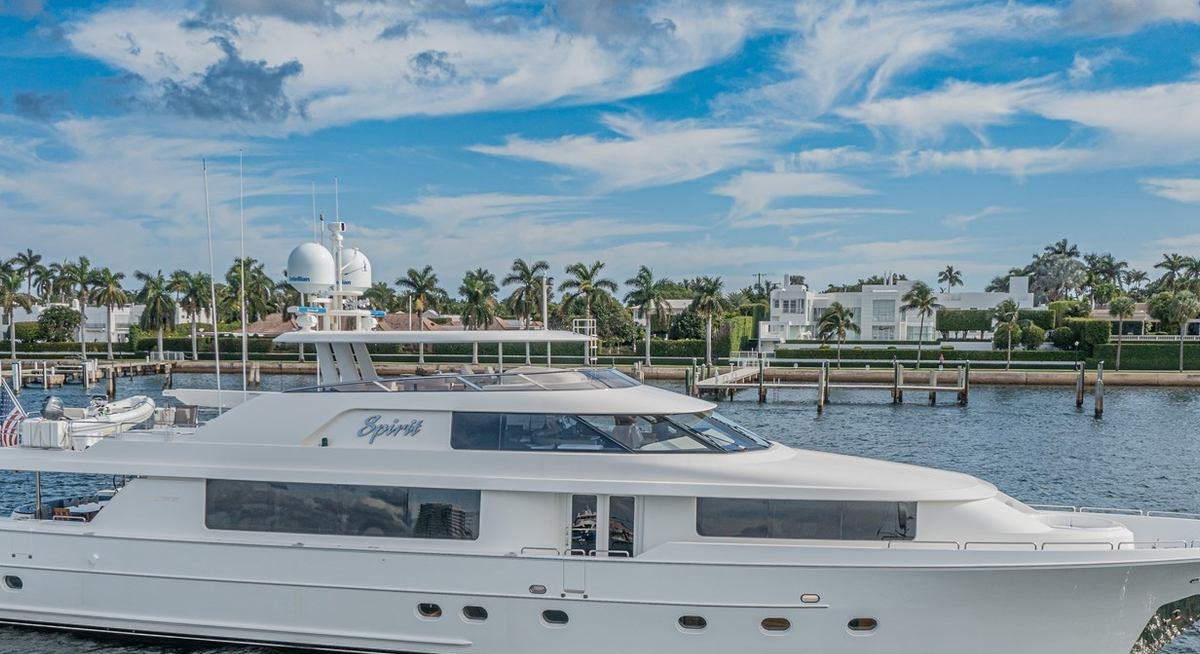 LIBERTAS yacht charter 1