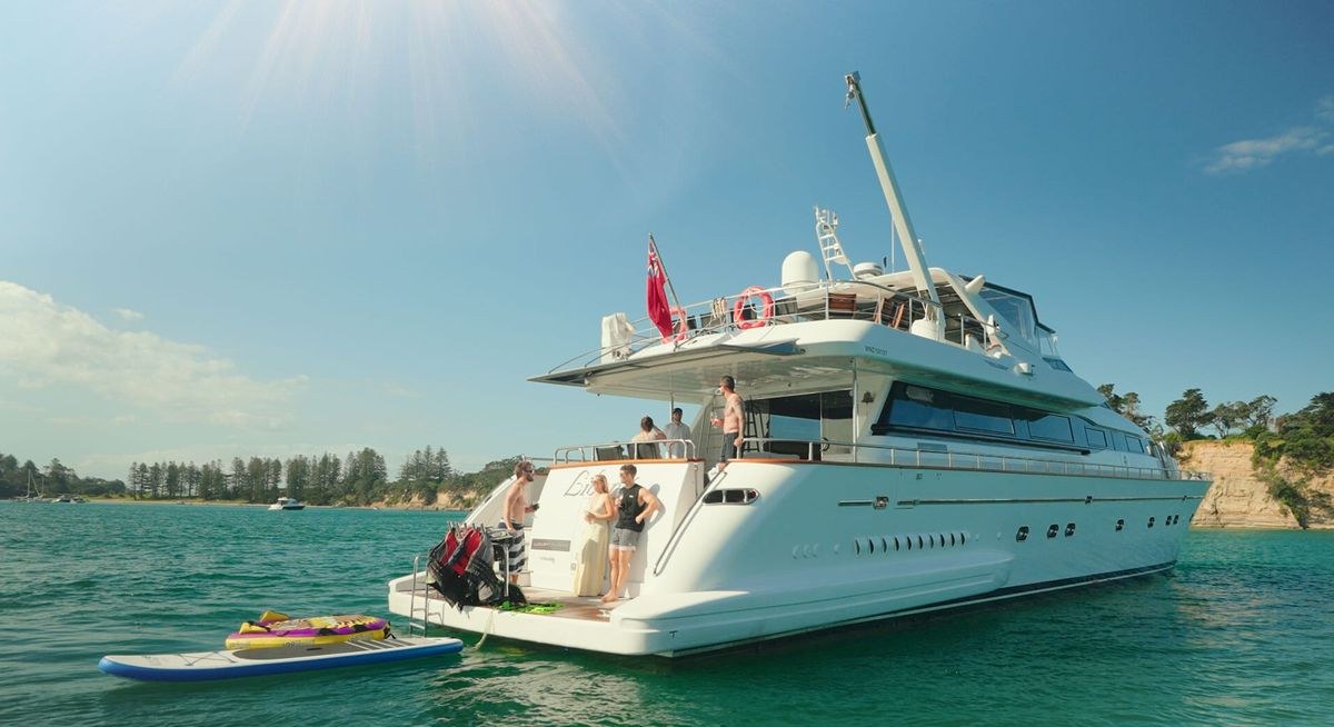 LIBERTE IV yacht charter 5