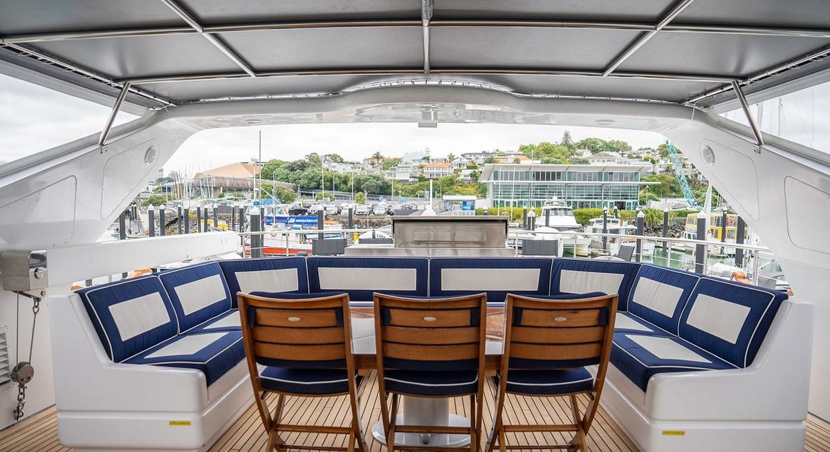 LIBERTE IV yacht charter 4