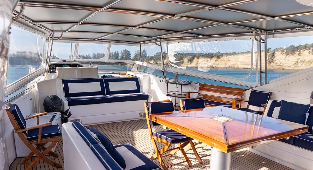 LIBERTE IV yacht charter 2