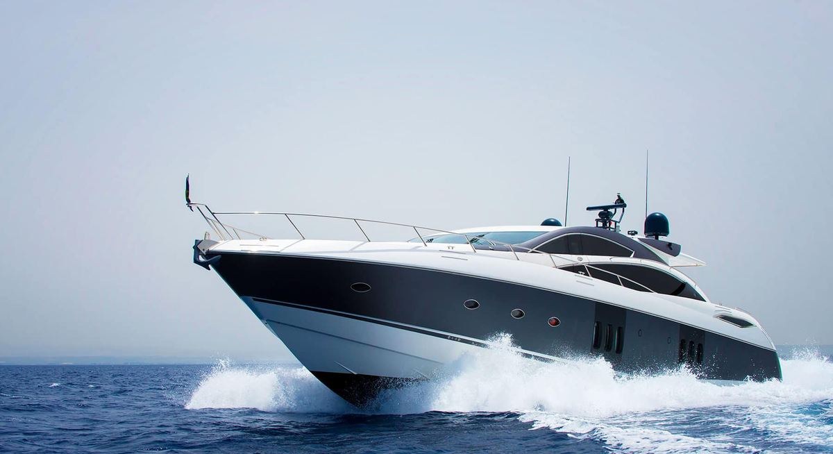 LIGHT BLUE yacht charter 1