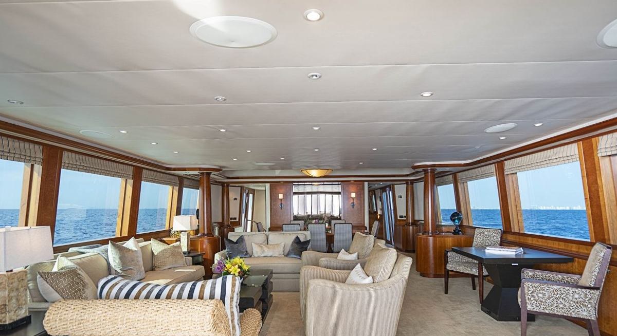 LILA CUY yacht charter 4