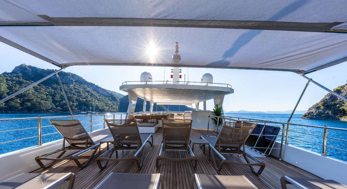 LILA yacht charter 3