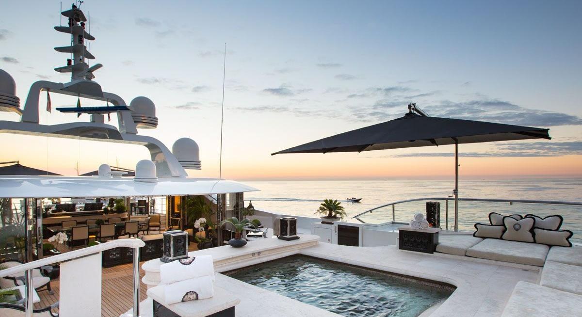 LIONESS V yacht charter 2