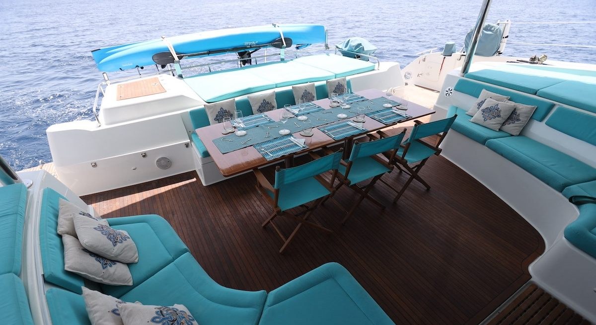 LIR yacht charter 3