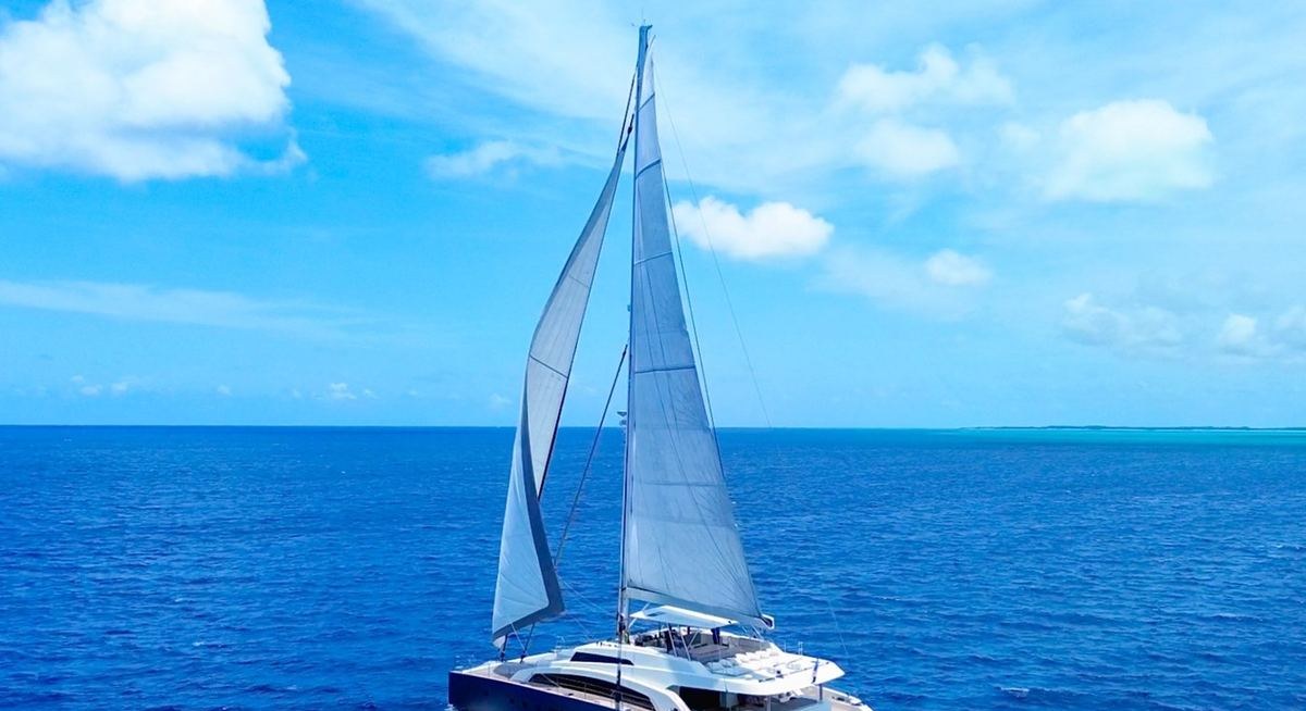 LITTLE GIANT yacht charter 5