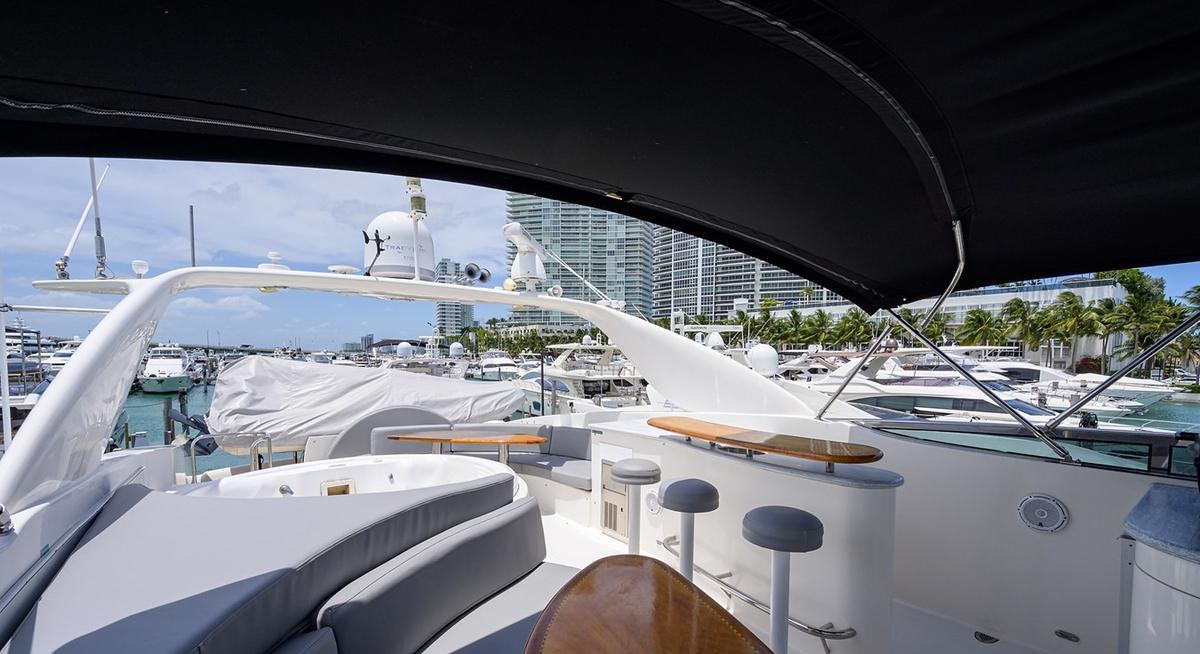 LIVING THE DREAM yacht charter 4
