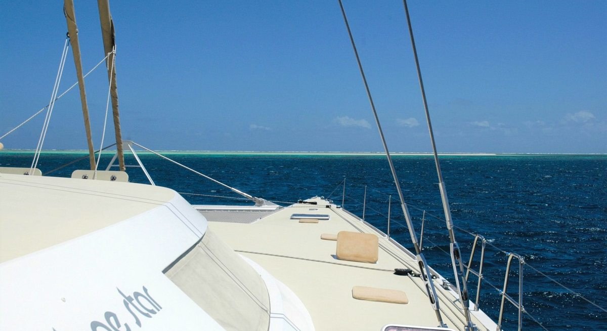 LONESTAR yacht charter 3