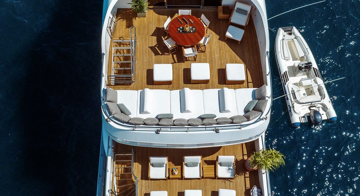LOTUS yacht charter 5