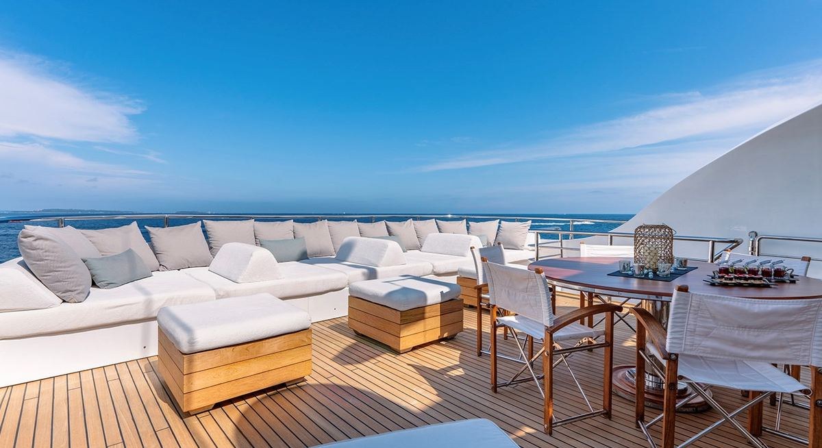 LOTUS yacht charter 3