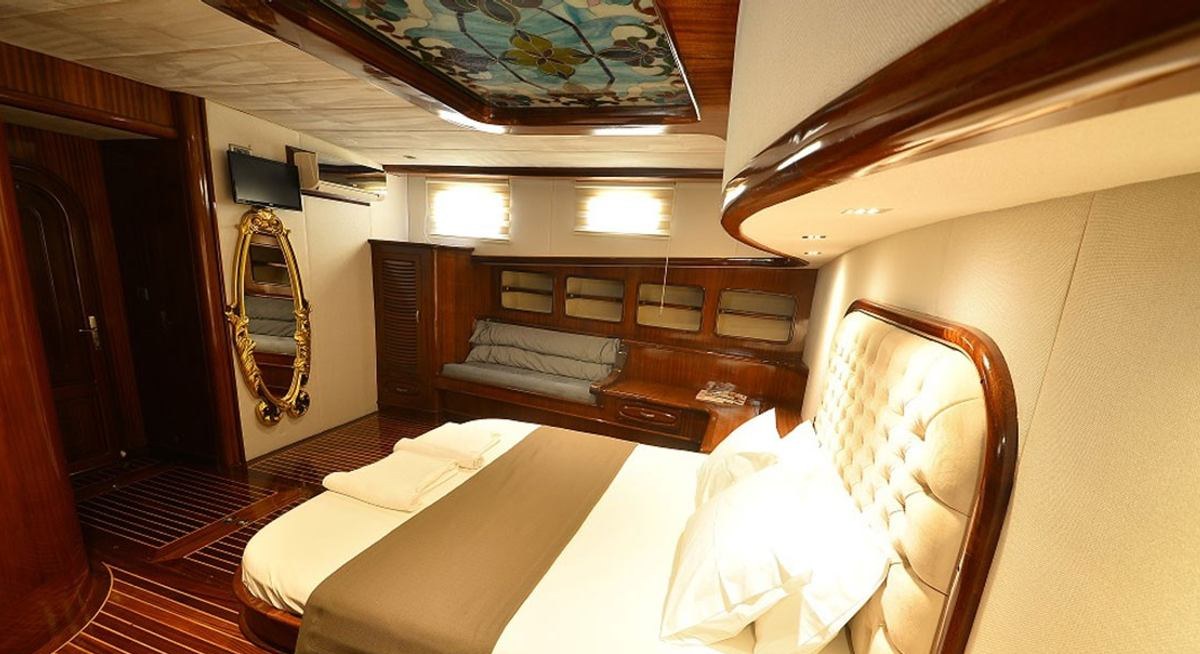 LUCE DEL MARE yacht charter 5