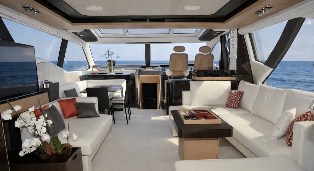 LUCE yacht charter 5