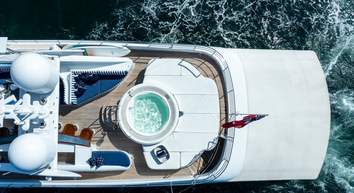 LUMIR yacht charter 5