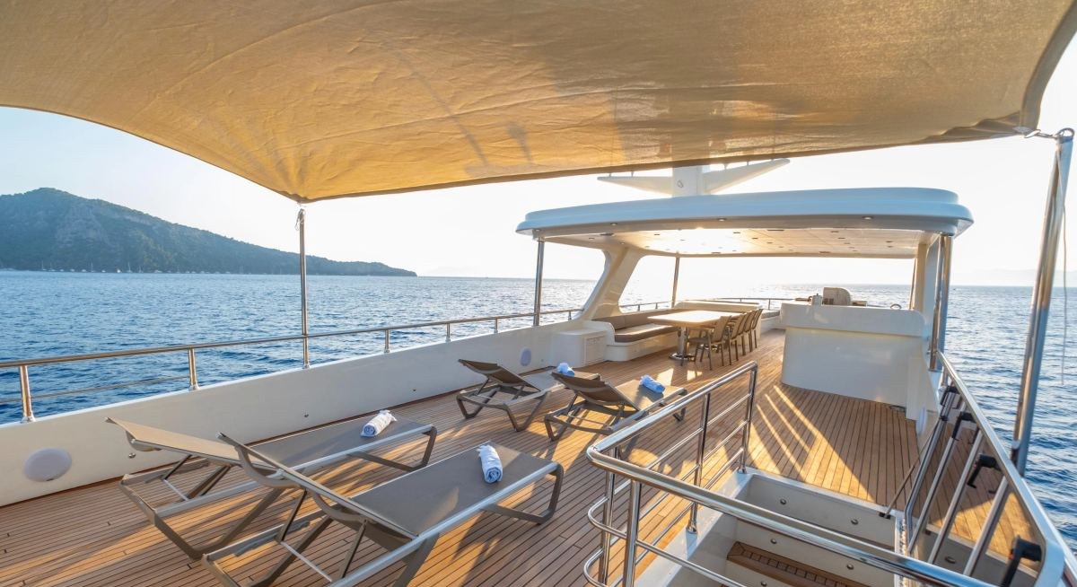 LYCIAN DREAM yacht charter 2