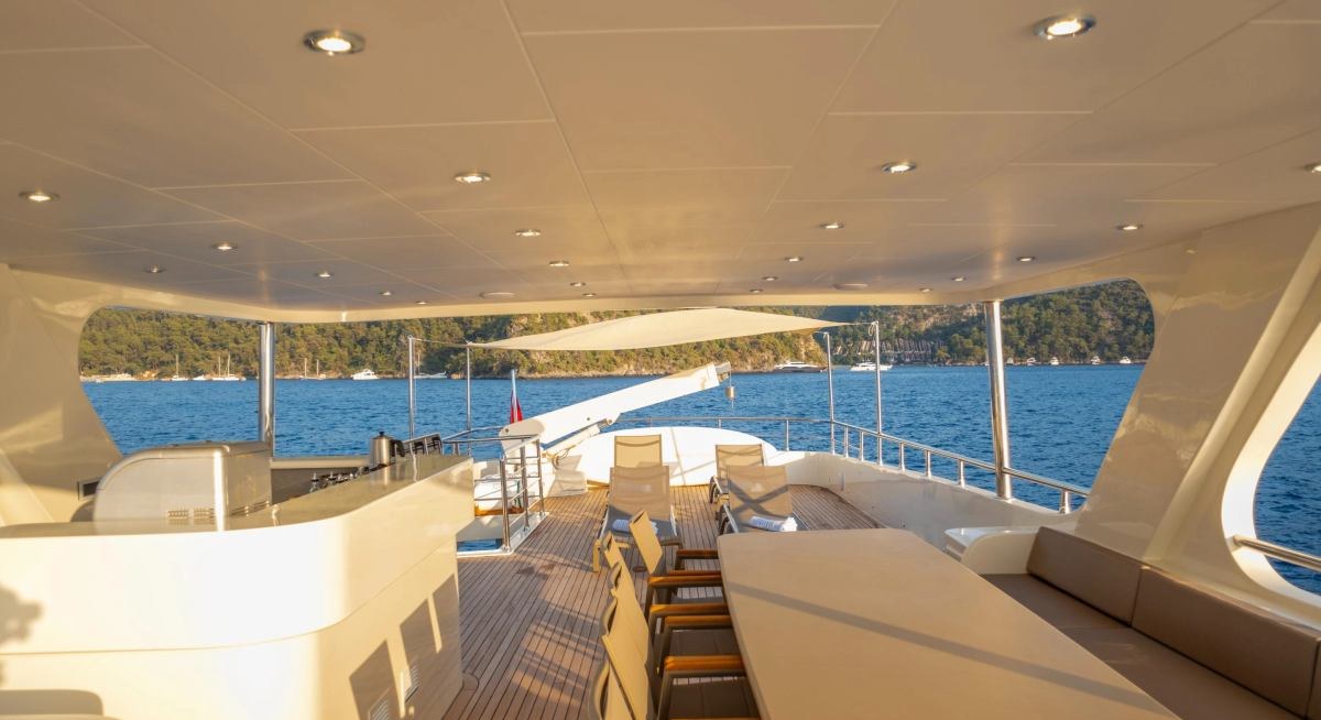 LYCIAN DREAM yacht charter 3