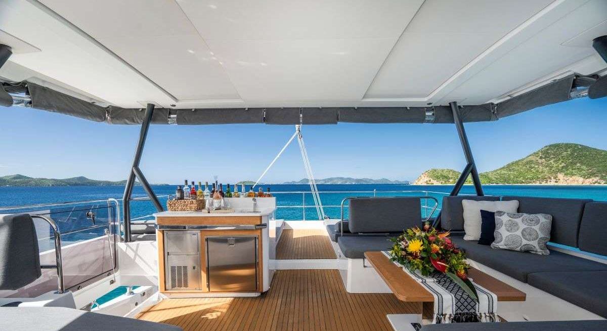 LYRA yacht charter 1