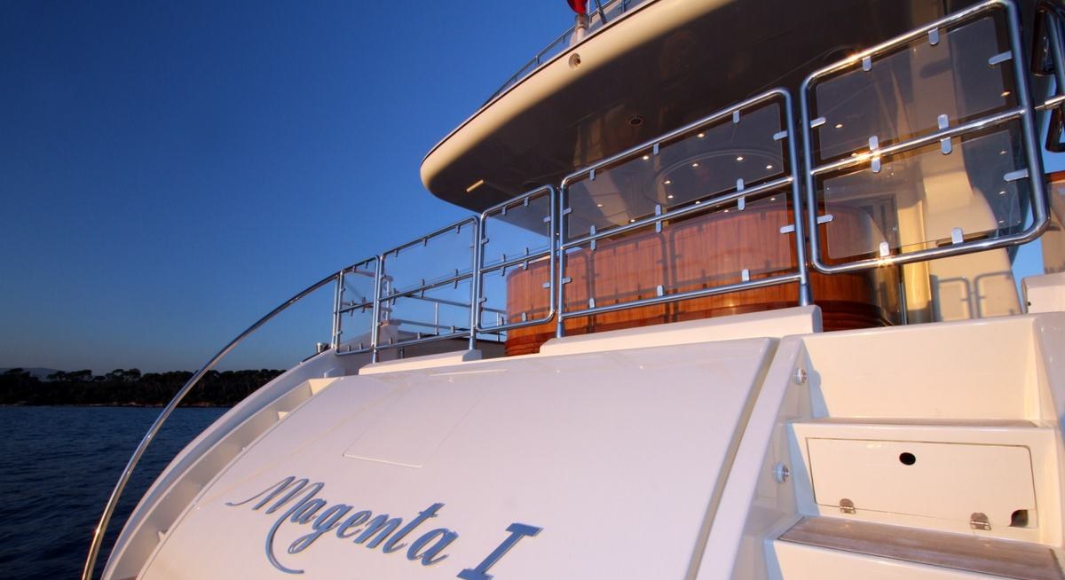 MAGENTA I yacht charter 4