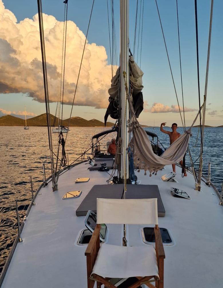 MAGIA 2 yacht charter 3