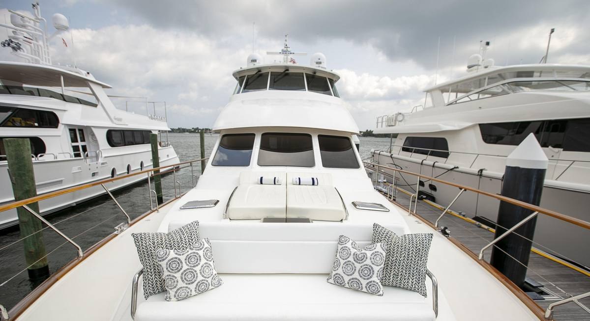 MAGIC TUTCH yacht charter 1