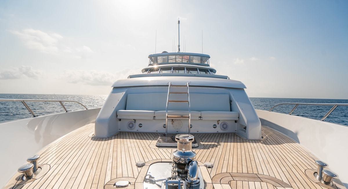 MAGIC yacht charter 2