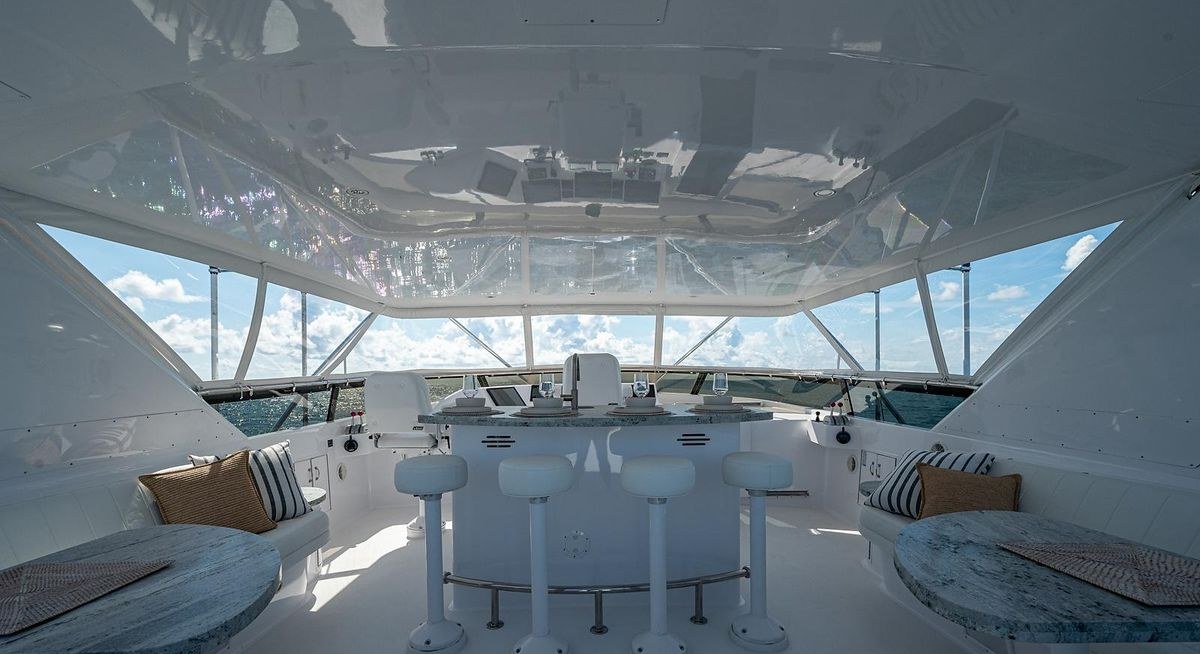 MAGNUM RIDE yacht charter 4