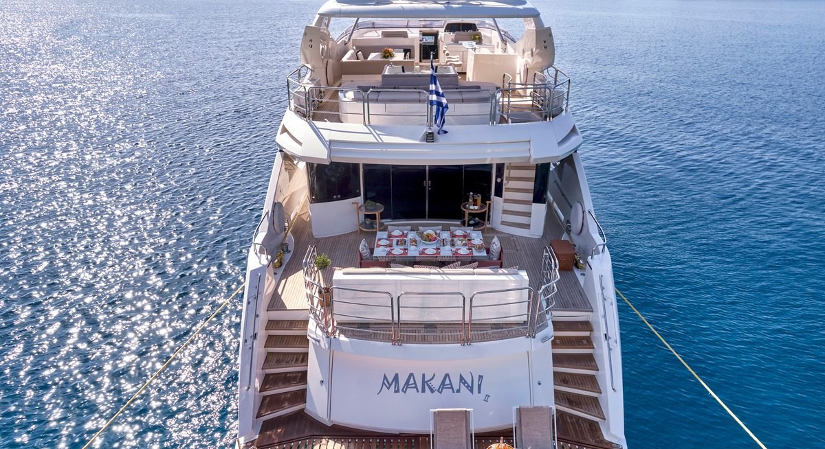 MAKANI II yacht charter 5
