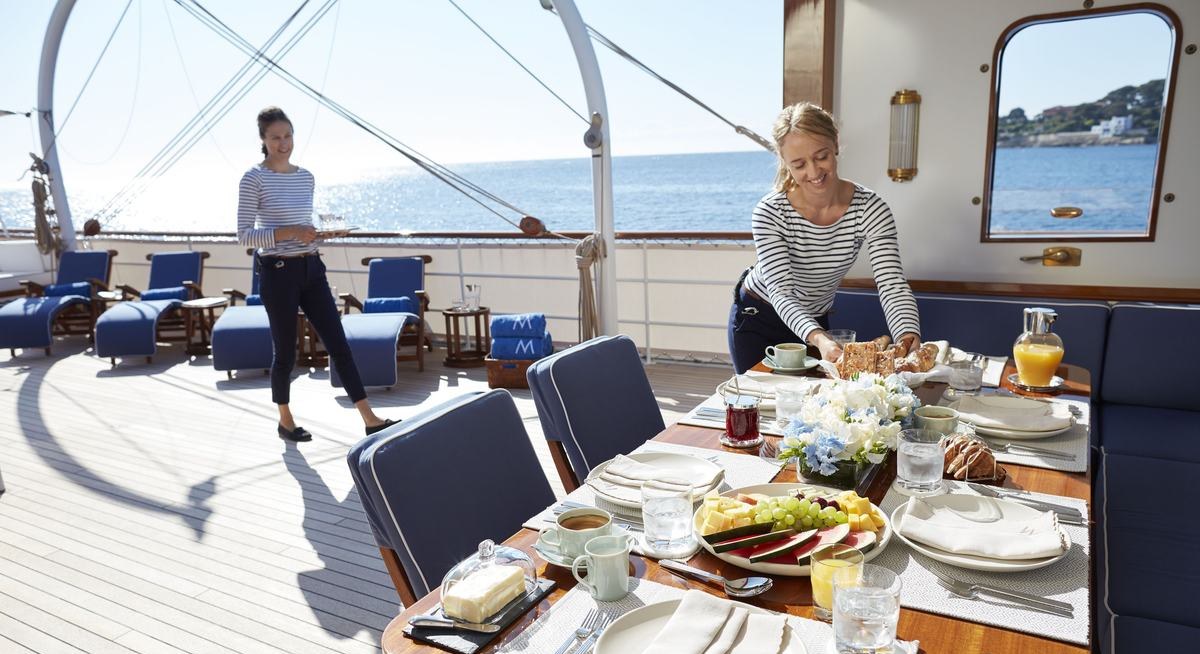 MALAHNE yacht charter 3