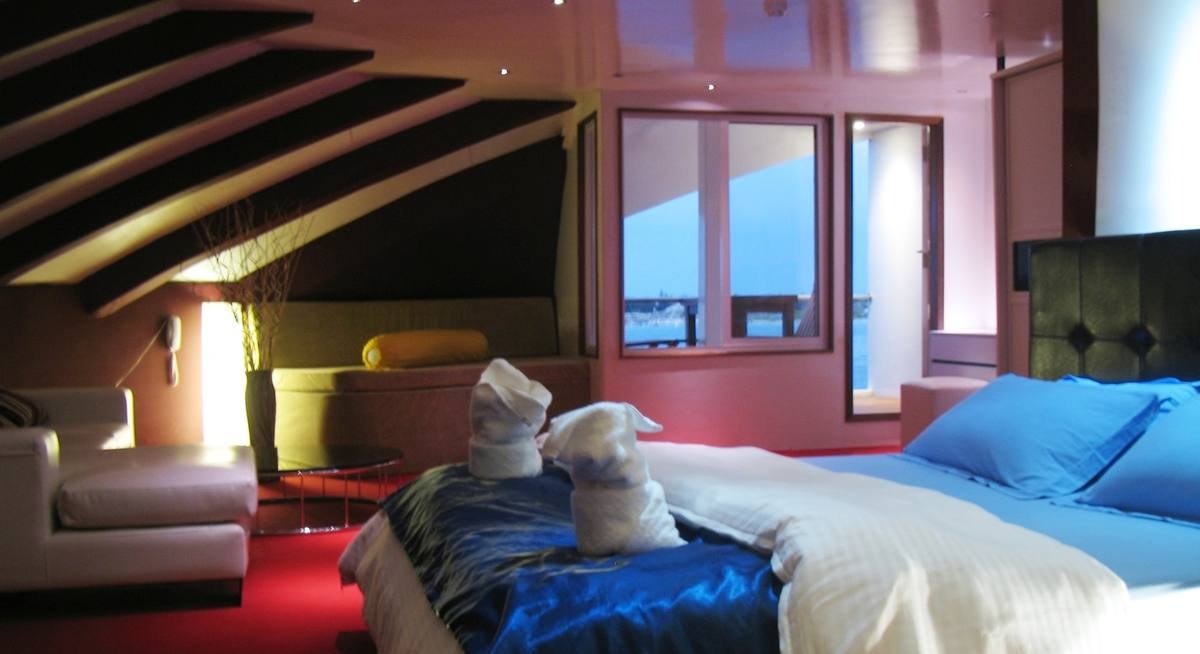 MALDIVE MOSAIQUE yacht charter 3