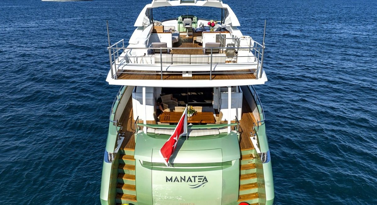 MANATEA yacht charter 5