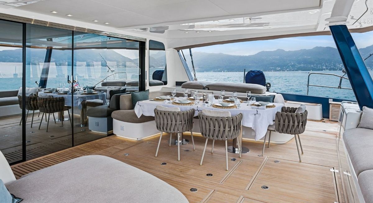 MANE ET NOCTE yacht charter 3