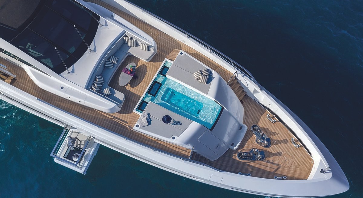 MANGUSTA GRANSPORT 45 yacht charter 2