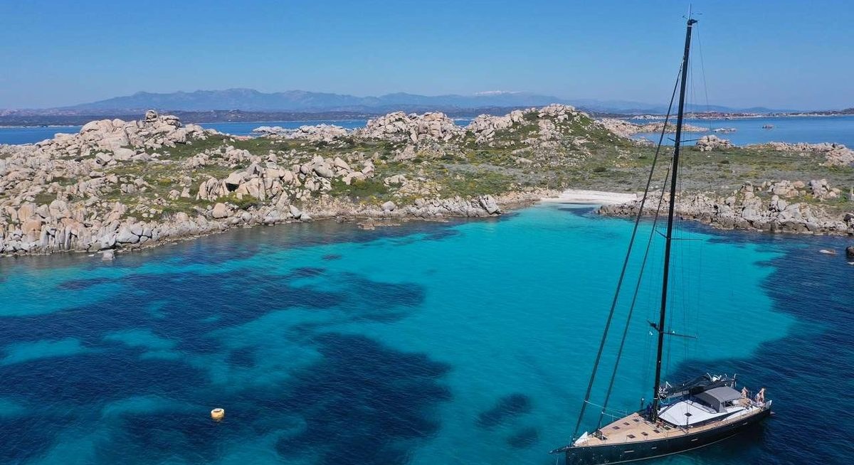 MAOYA yacht charter 2