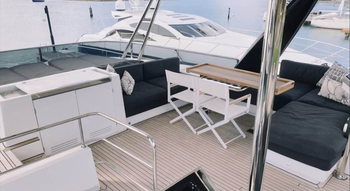 MARE BLU yacht charter 3