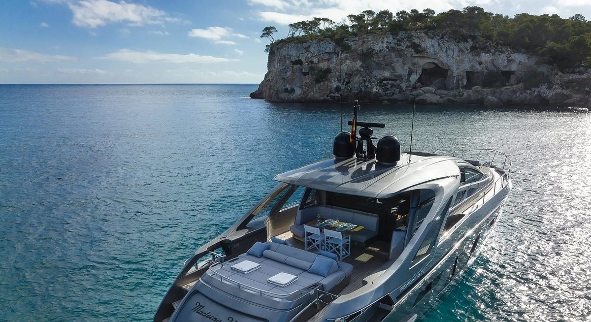 MARLEENA VIII yacht charter 3