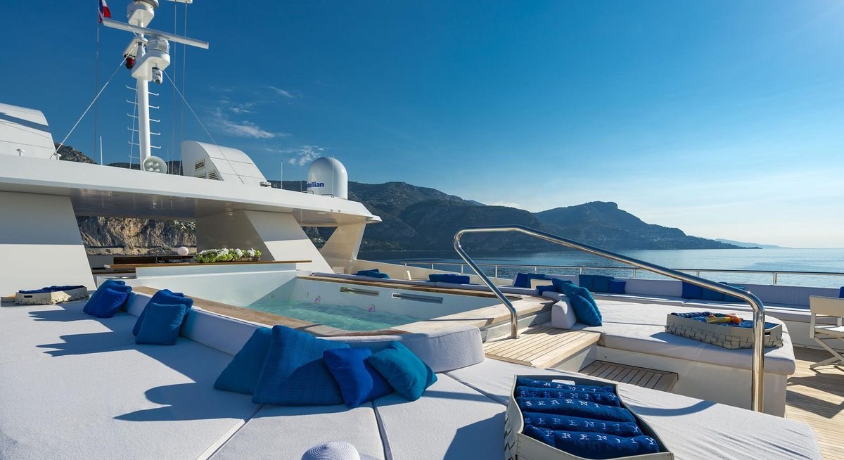 MARQUISE yacht charter 4