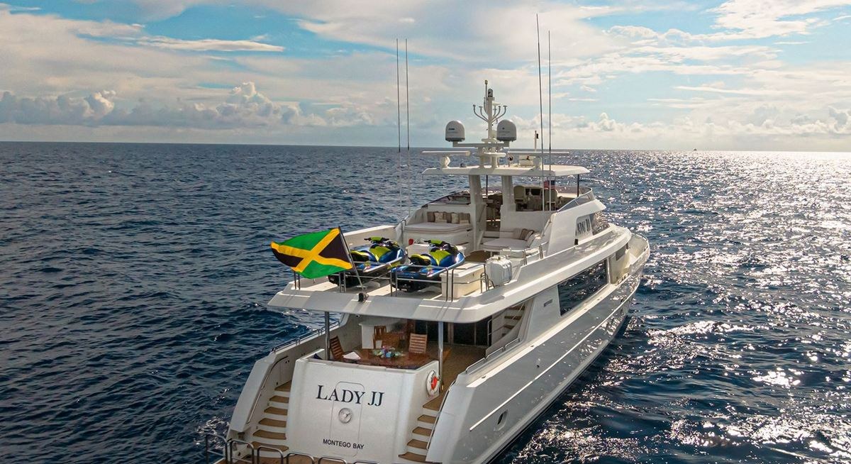 MARSHA KAY yacht charter 5