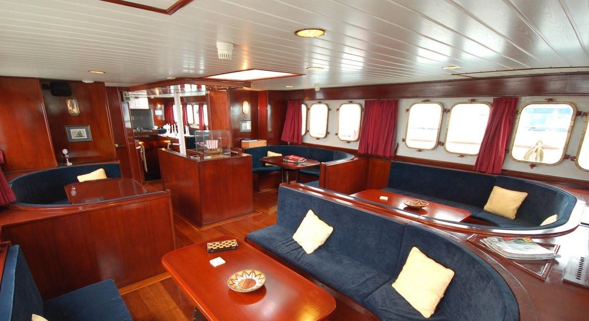 MARY ANNE II yacht charter 4