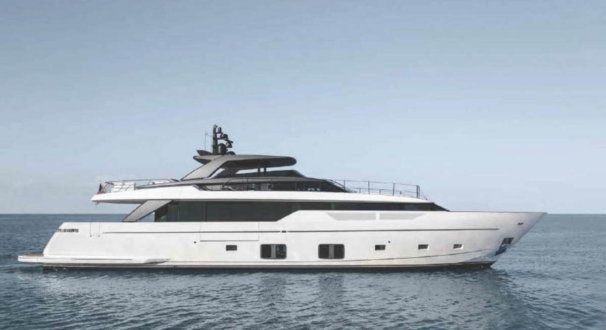 MARY yacht charter 4