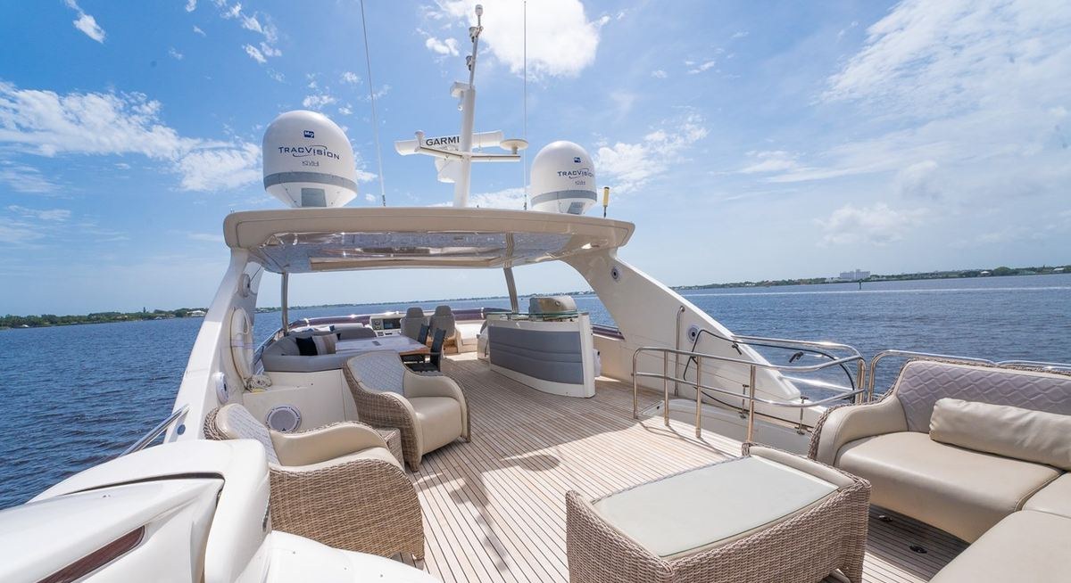 MARYANA yacht charter 3