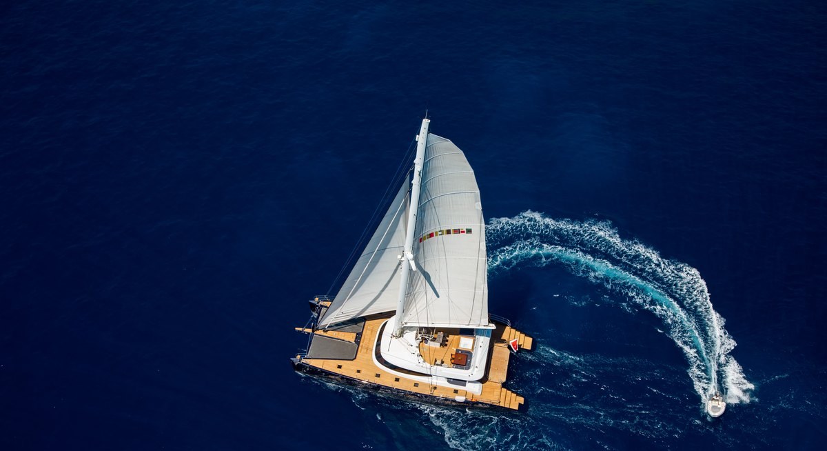MASHUA BLUU yacht charter 5