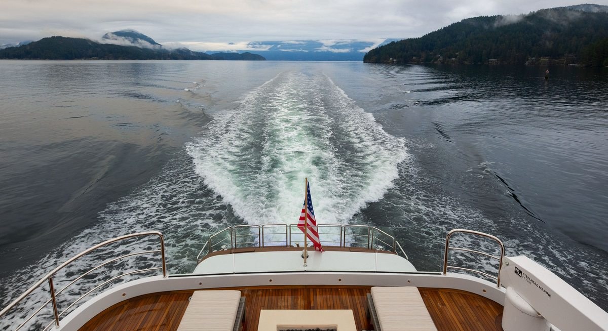 MAXIMUS III yacht charter 4