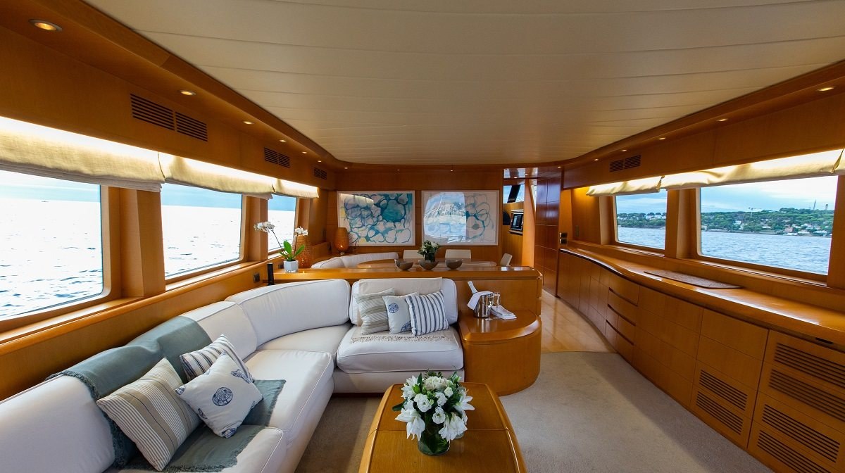 MEME yacht charter 1