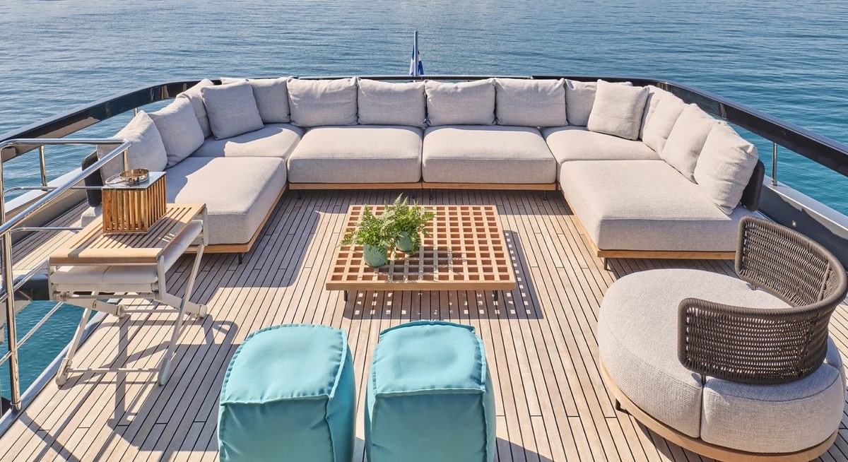 MENANGIO X yacht charter 4