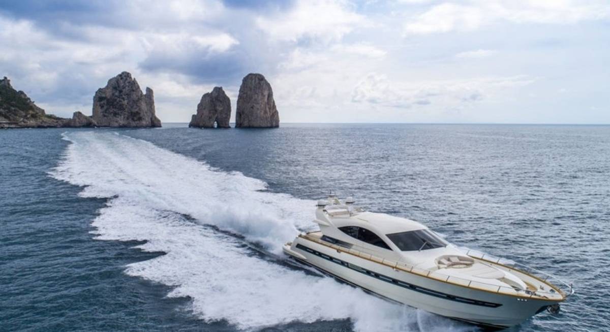 MIDNIGHT MADNESS YACHT CHARTER yacht charter