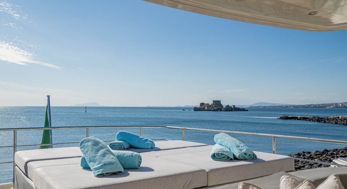MINOU yacht charter 2