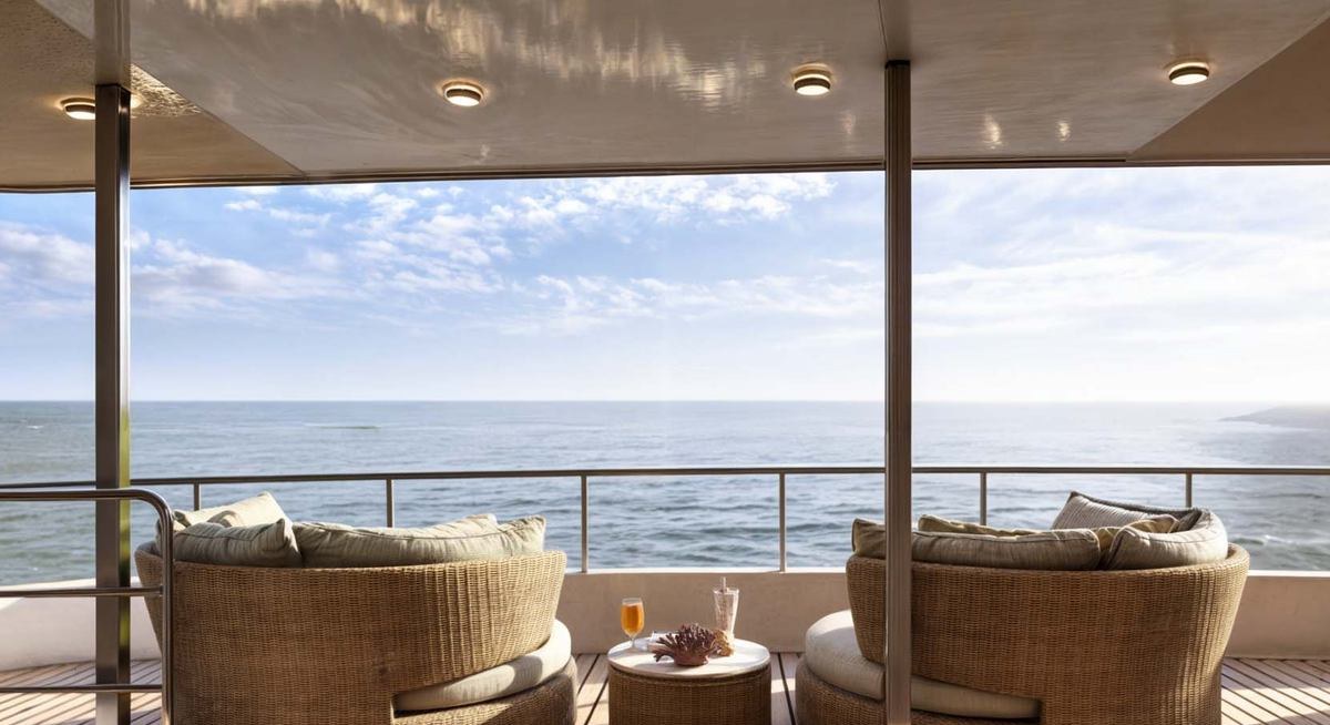 MONIQUE yacht charter 4