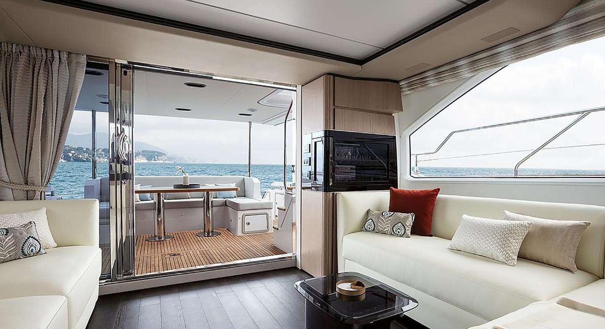MOZZ yacht charter 5